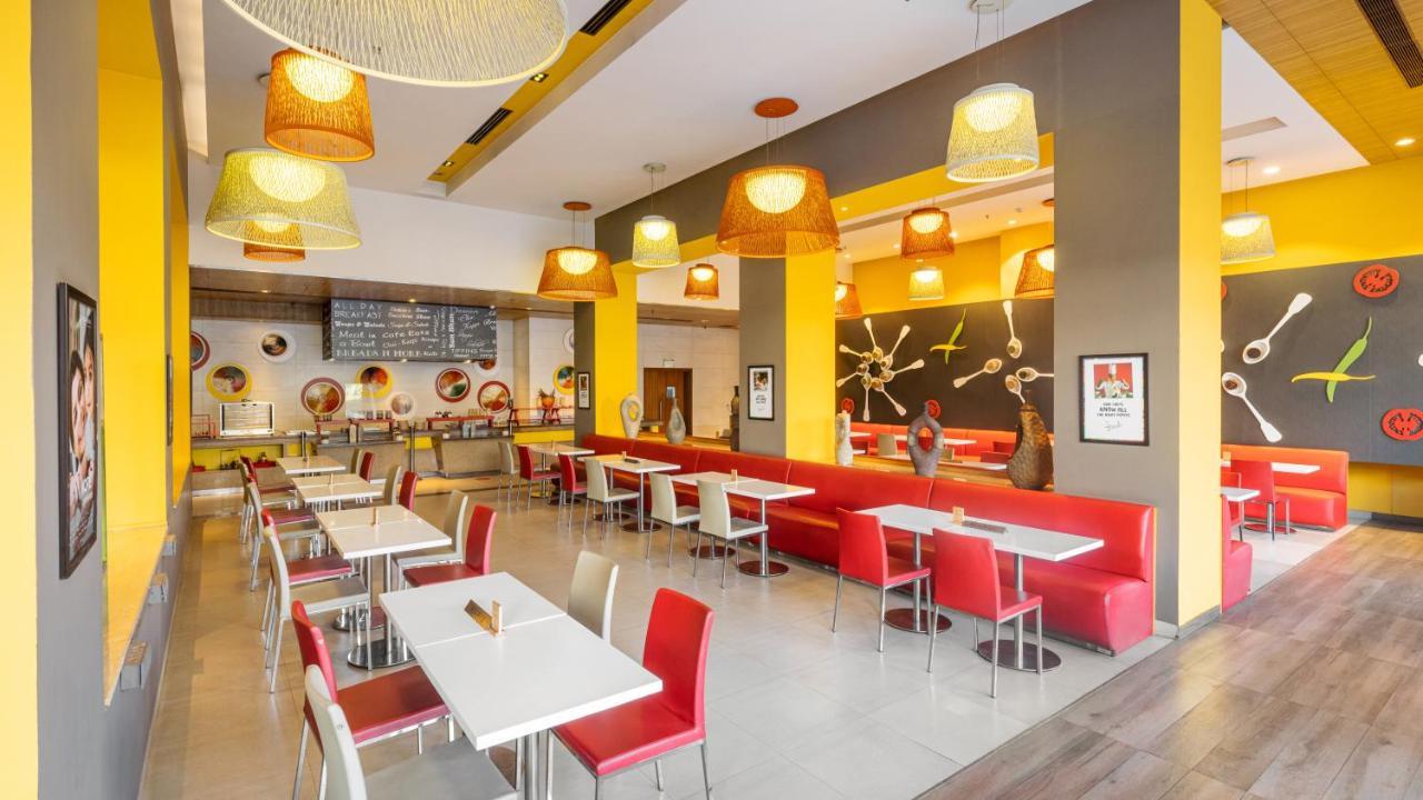 Ibis Gurgaon Golf Course Road - An Accor Brand Hotel ภายนอก รูปภาพ