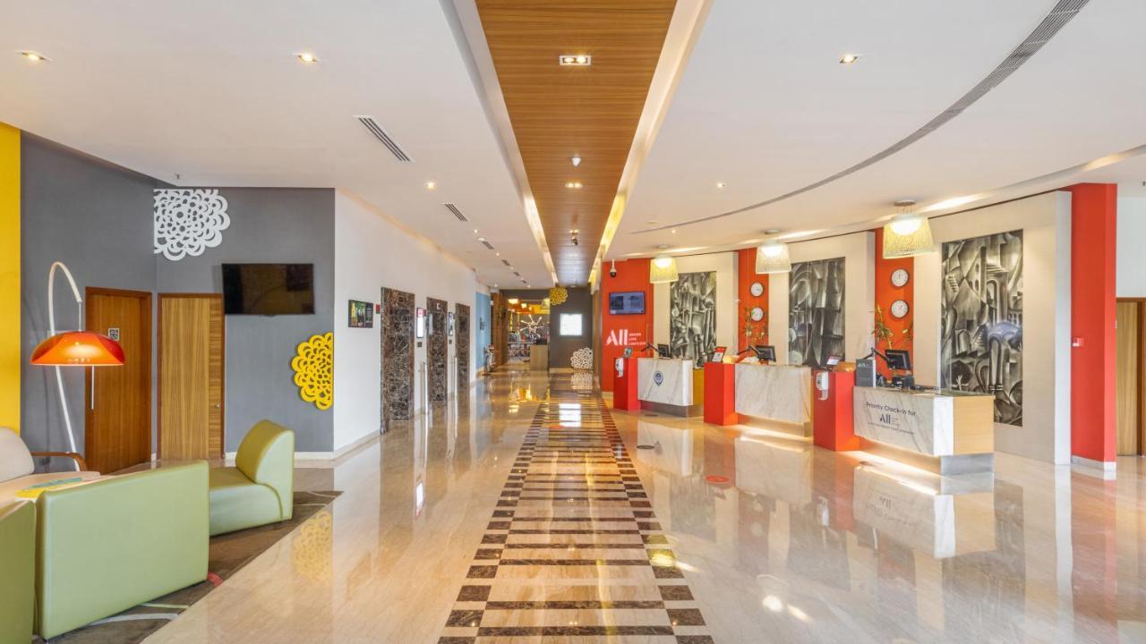 Ibis Gurgaon Golf Course Road - An Accor Brand Hotel ภายนอก รูปภาพ