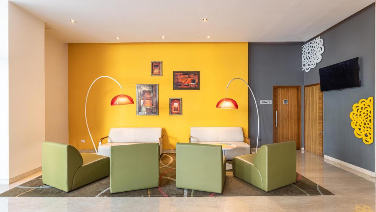 Ibis Gurgaon Golf Course Road - An Accor Brand Hotel ภายนอก รูปภาพ