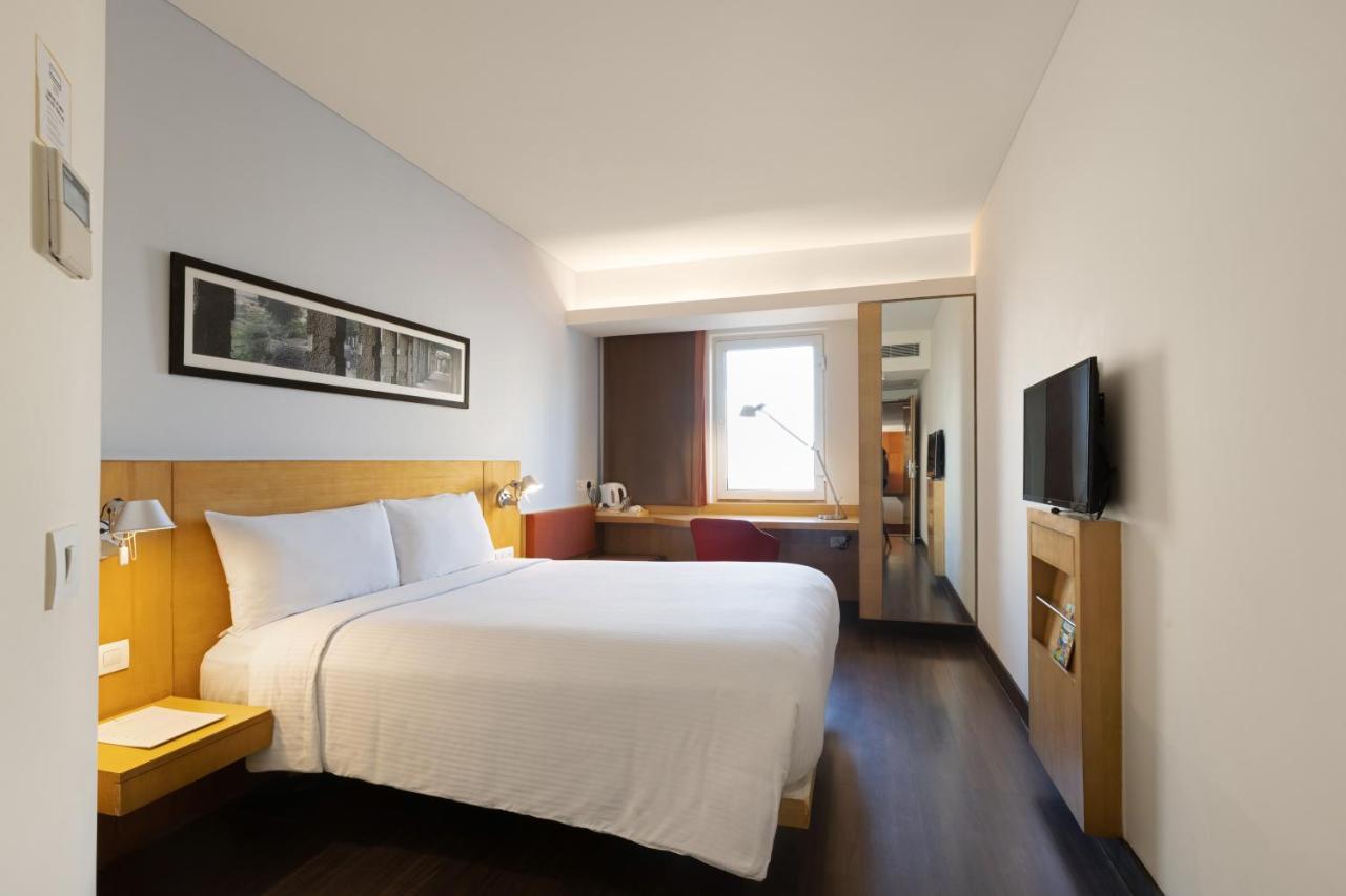 Ibis Gurgaon Golf Course Road - An Accor Brand Hotel ภายนอก รูปภาพ