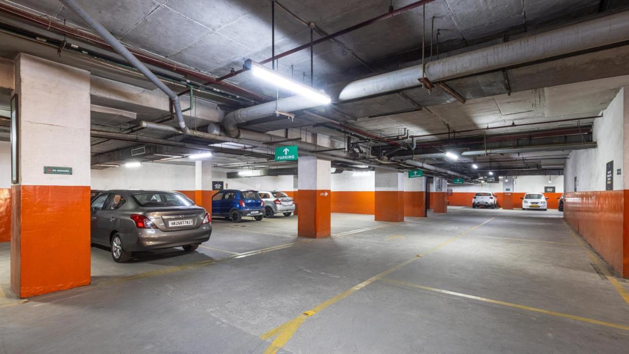 Ibis Gurgaon Golf Course Road - An Accor Brand Hotel ภายนอก รูปภาพ