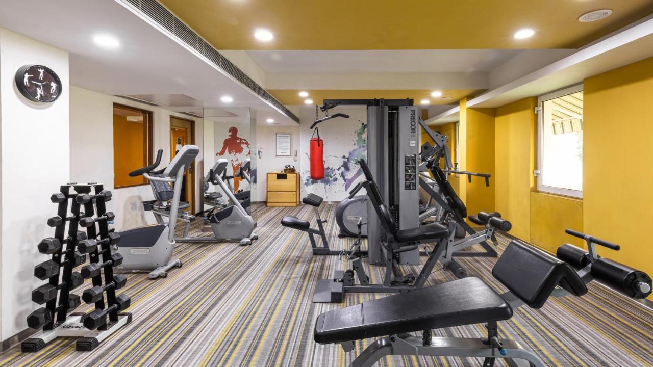 Ibis Gurgaon Golf Course Road - An Accor Brand Hotel ภายนอก รูปภาพ