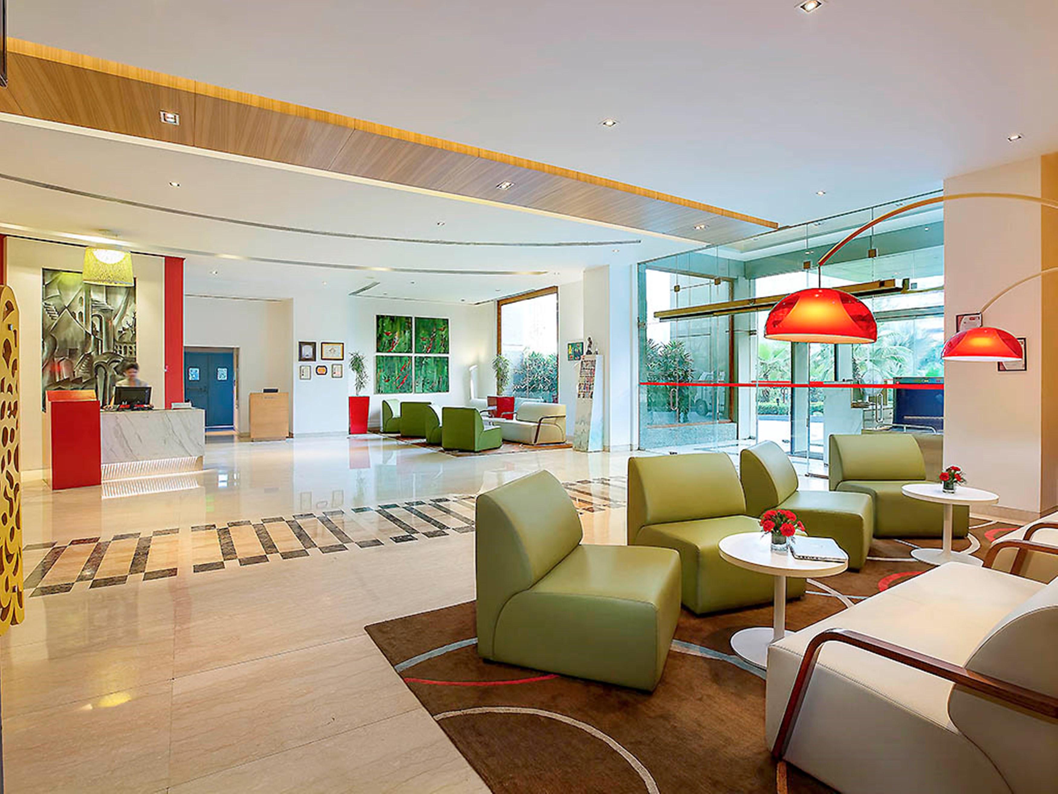 Ibis Gurgaon Golf Course Road - An Accor Brand Hotel ภายนอก รูปภาพ