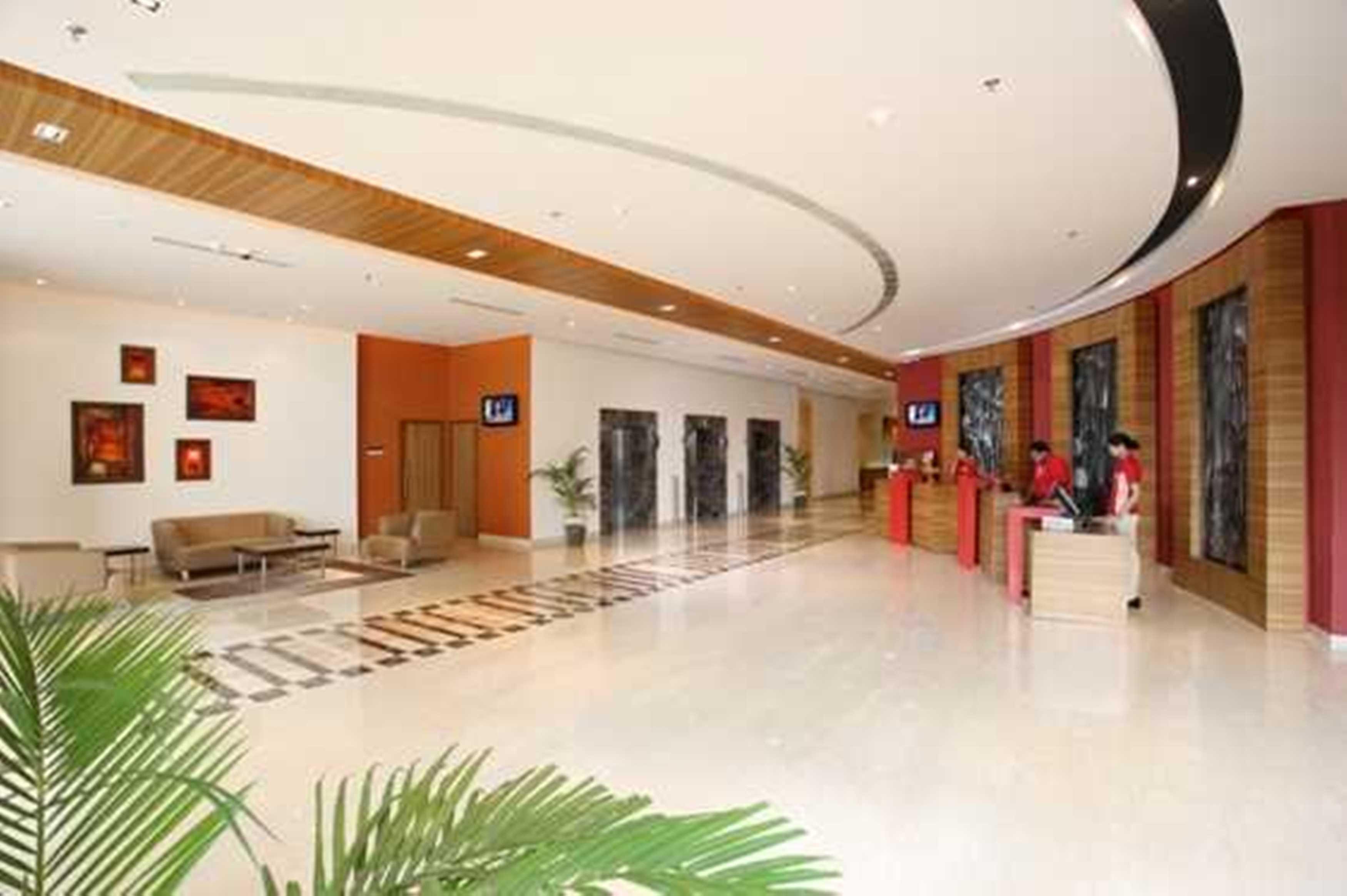 Ibis Gurgaon Golf Course Road - An Accor Brand Hotel ภายนอก รูปภาพ